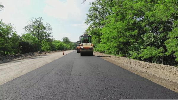 Cost of Custom Asphalt Paving in Green Valley